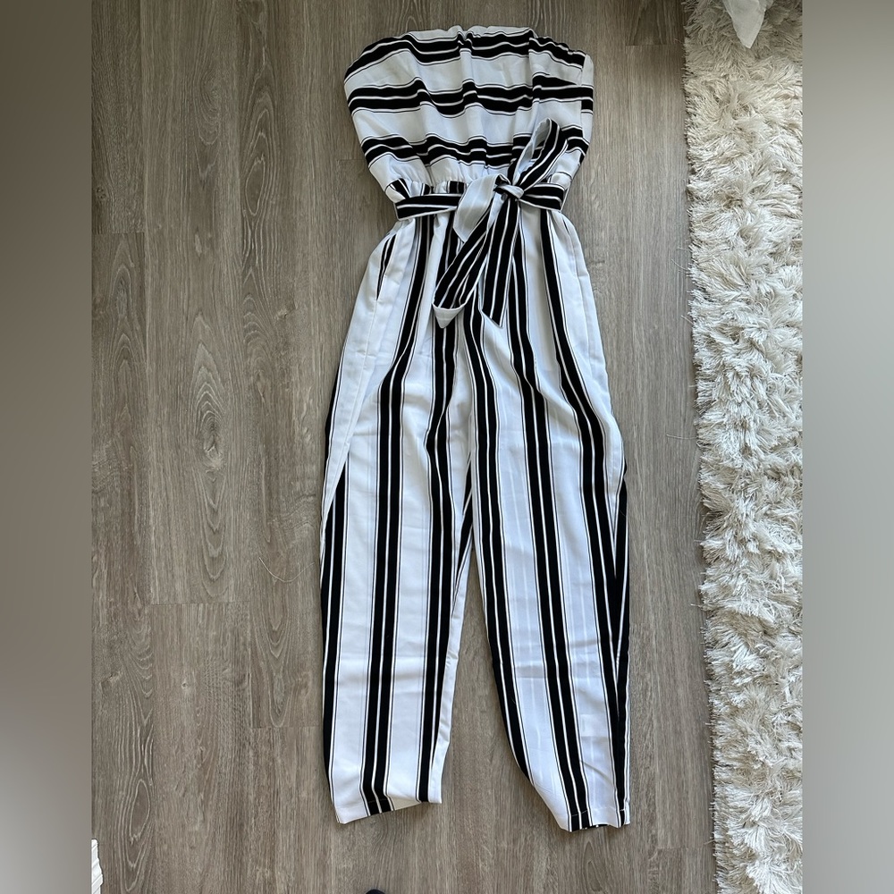 Express pants suit